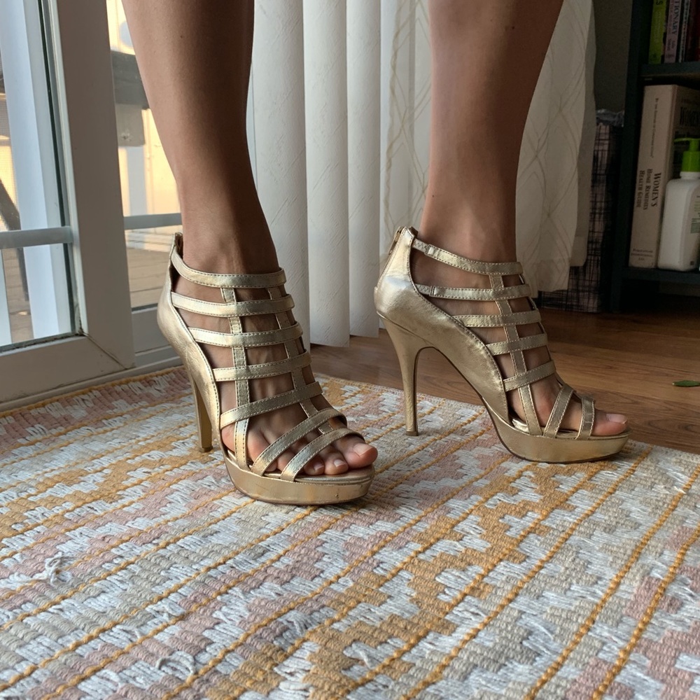 FERGALICIOUS Gold Strappy Pumps